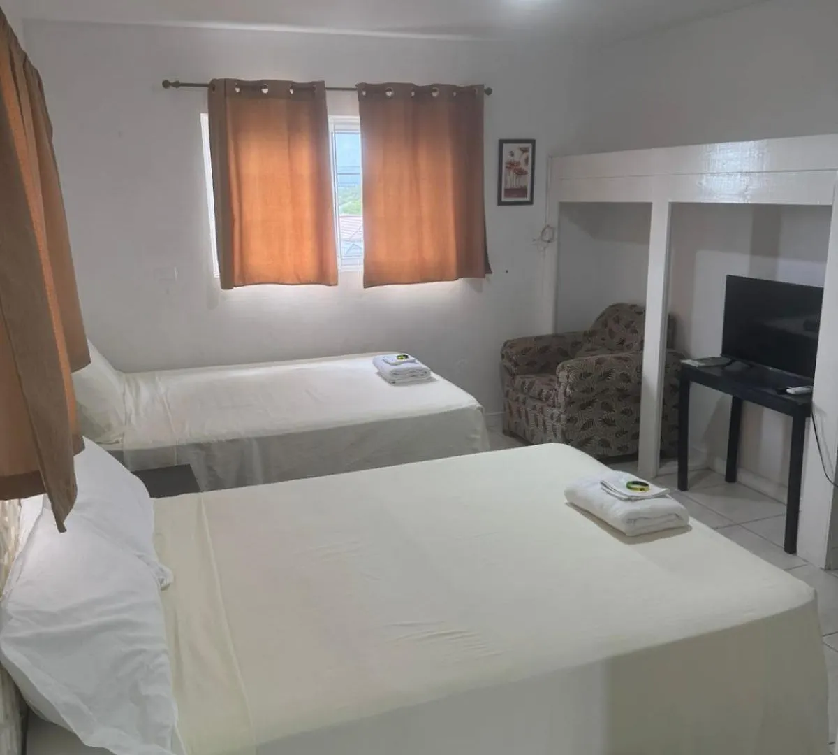 Apart Otel Pearl Of The City Jamaica Pearl Kingston